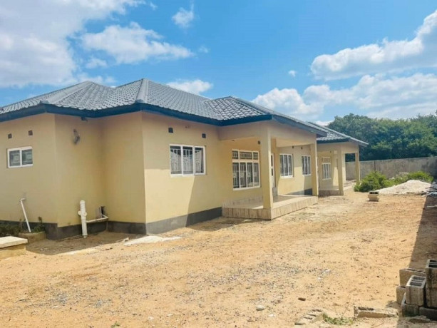 3-by-2-bedroom-flats-for-sale-in-waterfalls-big-4