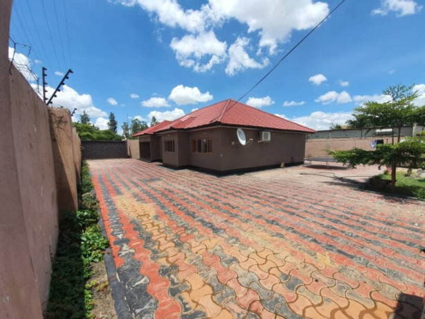 3-bedroom-house-for-sale-in-salama-park-big-3