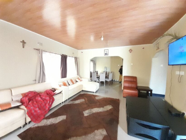 3-bedroom-house-for-sale-in-meanwood-kwamwena-big-4