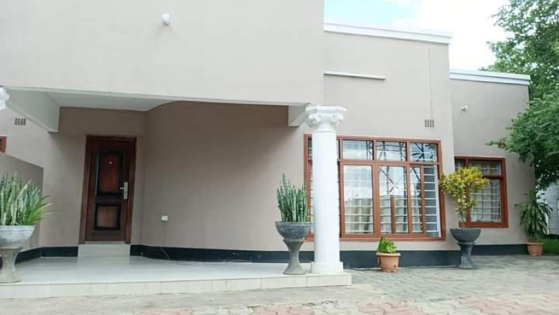 2-bedroom-flat-for-rent-in-chalala-big-2