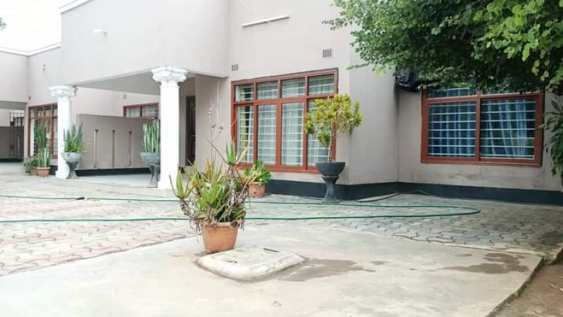 2-bedroom-flat-for-rent-in-chalala-big-7