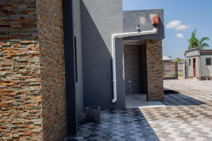 2-bedroom-flat-for-rent-in-meanwood-ndeke-sitatunga-big-2