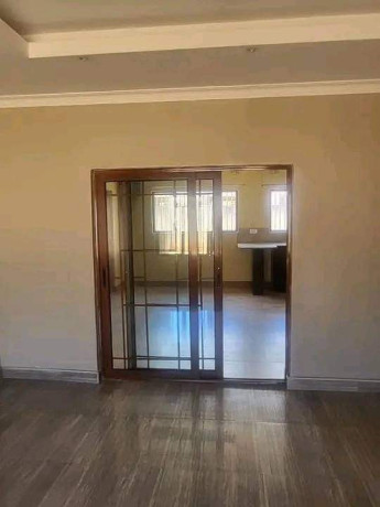 2-bedroom-flat-for-rent-in-ibex-meanwood-big-5