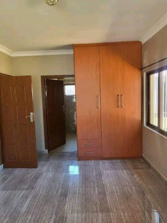 2-bedroom-flat-for-rent-in-ibex-meanwood-big-4