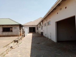 8 Bedroom House For Sale in Chalala