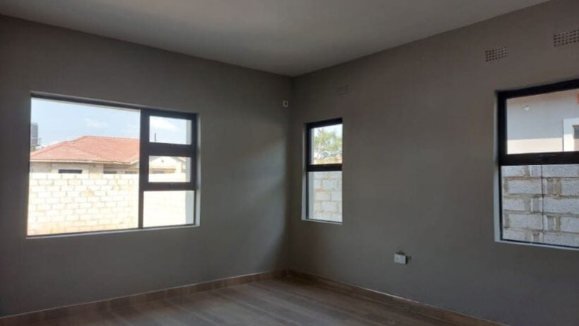 3-bedroom-house-for-sale-in-new-kasama-big-5