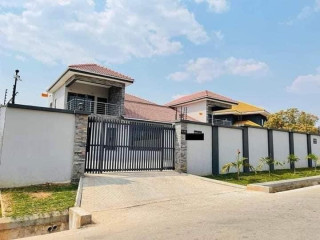 3 Bedroom House For Rent In Roma Park