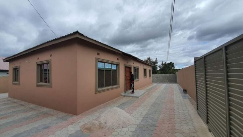 3-bedroom-house-for-sale-in-ibex-hill-big-1