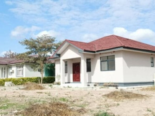 3 Bedroom House For Sale In Silverest Gardens