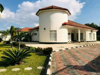 4 Bedroom House For Sale In Ibex Hill