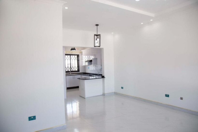 2-bedroom-flat-for-rent-in-meanwood-ndeke-big-5