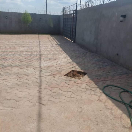 2-bedroom-flat-for-rent-in-chalala-big-5