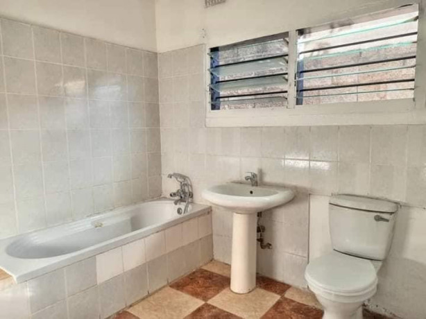 3-bedroom-house-for-rent-in-chilenje-big-4