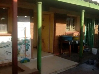 Shop For Rent In Chilenje