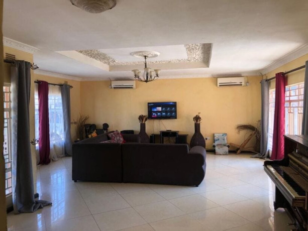 3-bedroom-house-for-sale-in-meanwood-chamba-valley-big-3