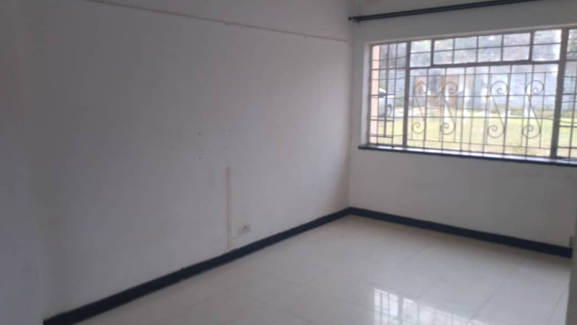 3-bedroom-flat-for-sale-in-parklands-big-2