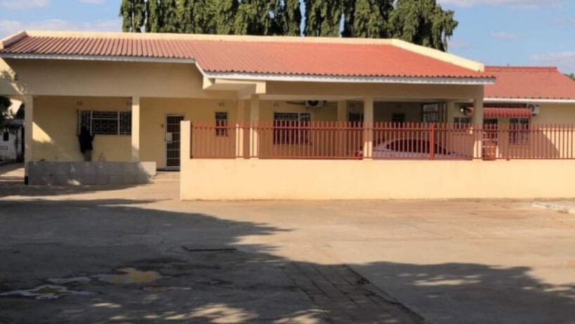 5-bedroom-house-for-sale-in-rhodes-park-big-1