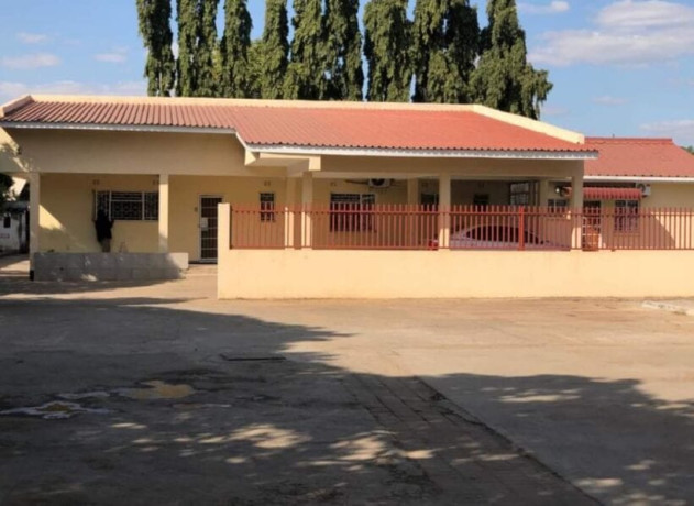 5-bedroom-house-for-sale-in-rhodes-park-big-1