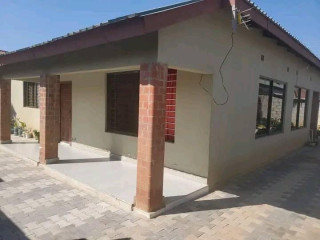 3 Bedroom House For Rent In Meanwood Chamba Valley