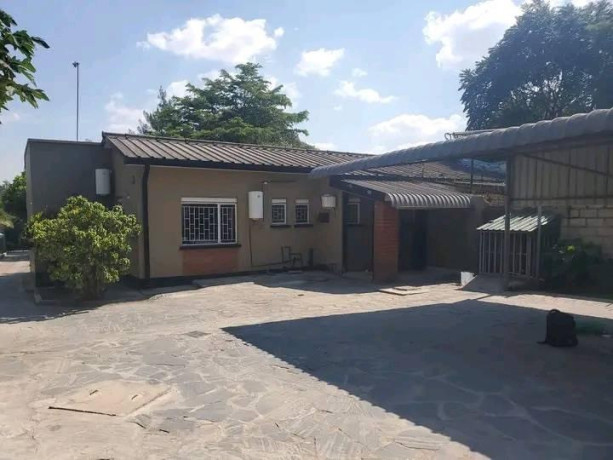 3-bedroom-house-for-rent-in-roma-big-8