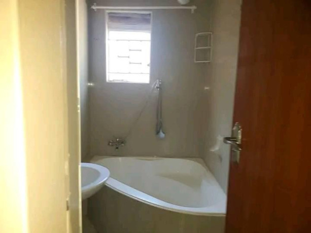 3-bedroom-house-for-rent-in-roma-big-5