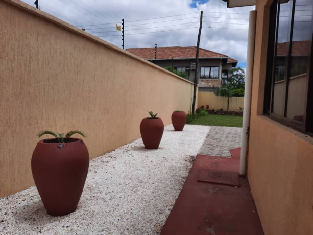 4-bedroom-house-for-sale-in-roma-park-big-4