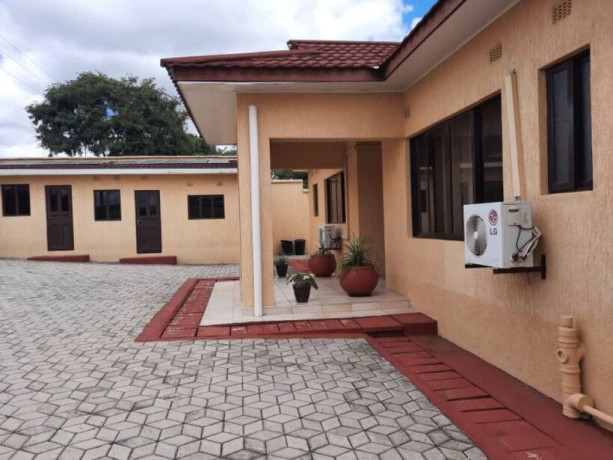 4-bedroom-house-for-sale-in-roma-park-big-6