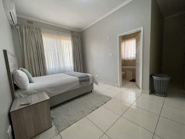 4-bedroom-house-for-sale-in-eureka-park-big-7