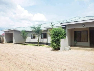 2-bedroom-flat-for-rent-in-chalala