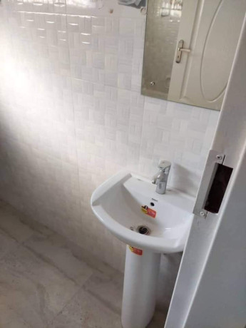 2-bedroom-flat-for-rent-in-chalala-big-8