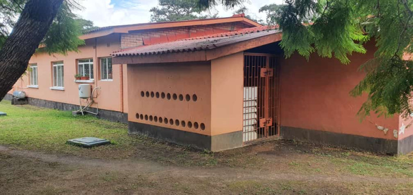 property-for-sale-in-makeni-big-9