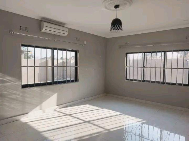 3-bedroom-house-for-sale-in-lilayi-estates-big-2