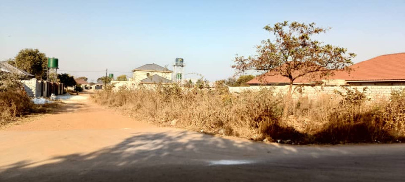 prime-land-for-sale-in-ibex-meanwood-big-4