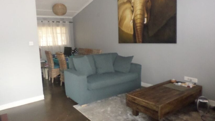 3-bedroom-house-for-sale-in-rhodespark-big-4