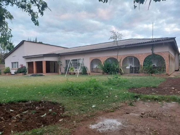 4-bedroom-house-for-sale-in-woodlands-big-1