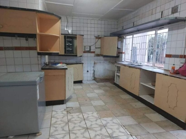 4-bedroom-house-for-sale-in-woodlands-big-2