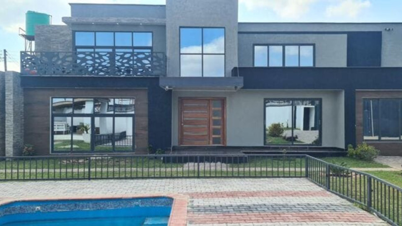 4-bedroom-house-for-sale-in-waterfalls-big-0