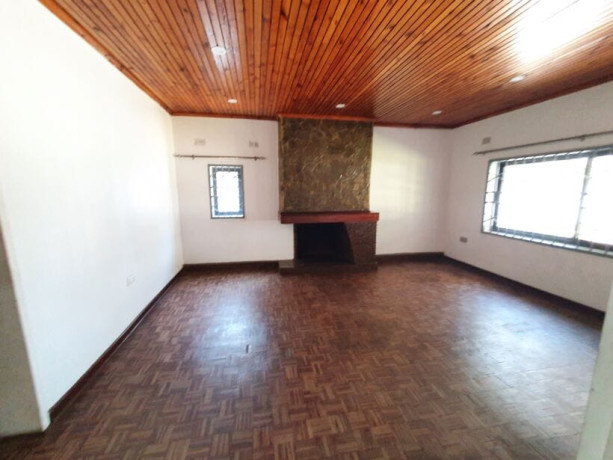 4-bedroom-house-for-sale-in-roma-big-9