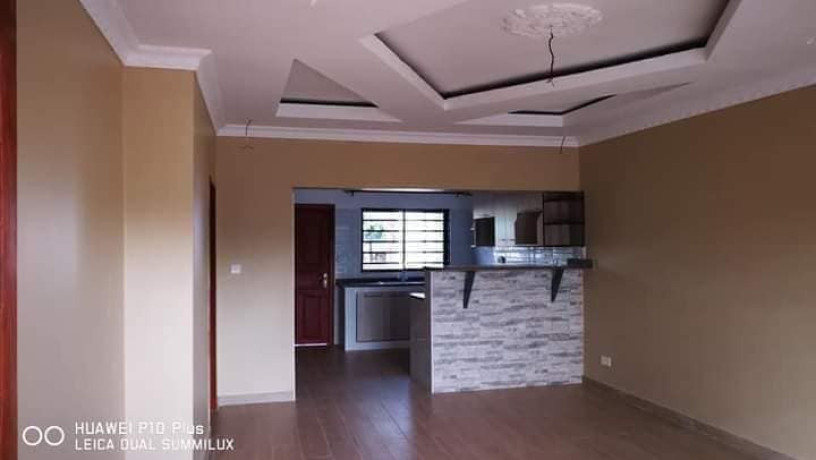 3-bedroom-flat-for-rent-in-chalala-big-4