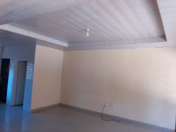 3-bedroom-flat-for-rent-in-libala-south-big-4