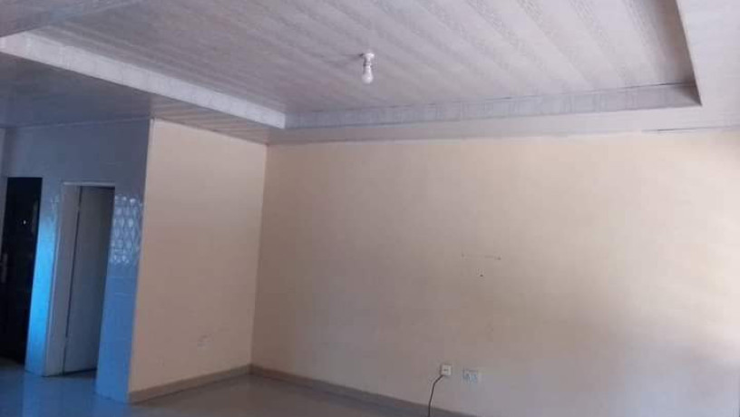 spacious-3-bedroom-flat-for-rent-in-libala-south-big-5