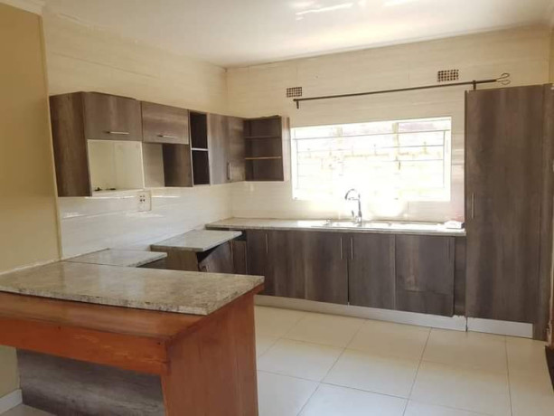 2-bedroom-apartment-for-rent-in-lilayi-estate-big-5