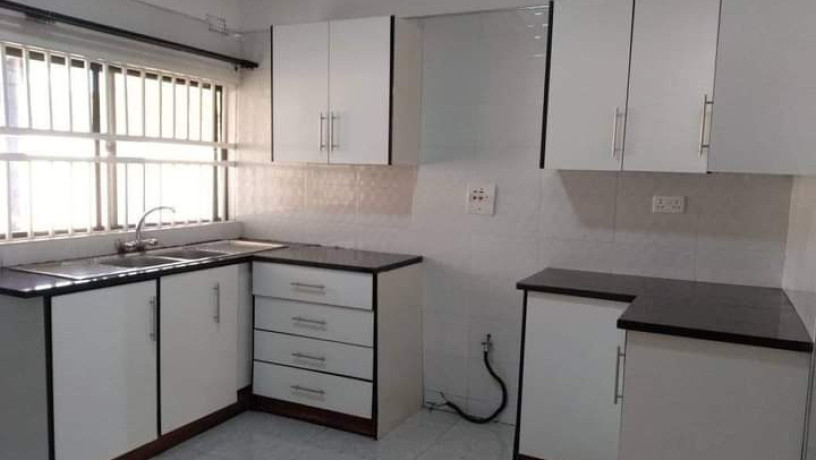 2-bedroom-flat-for-rent-in-chalala-big-8