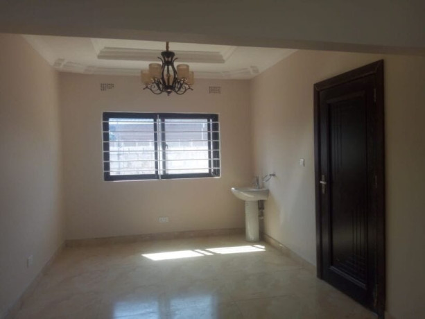 3-bedroom-flats-for-rent-in-ibex-meanwood-big-2