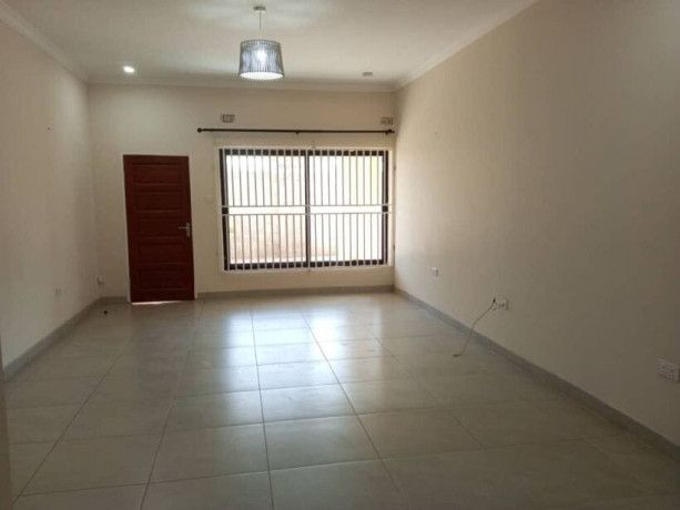 3-bedroom-flat-for-rent-in-ibex-meanwood-big-1