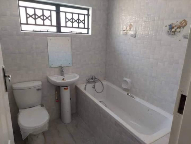 2-bedroom-flat-for-rent-in-chalala-big-3
