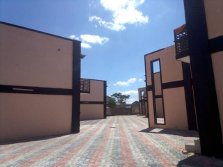 3 Bedroom Flat For Rent in Makeni