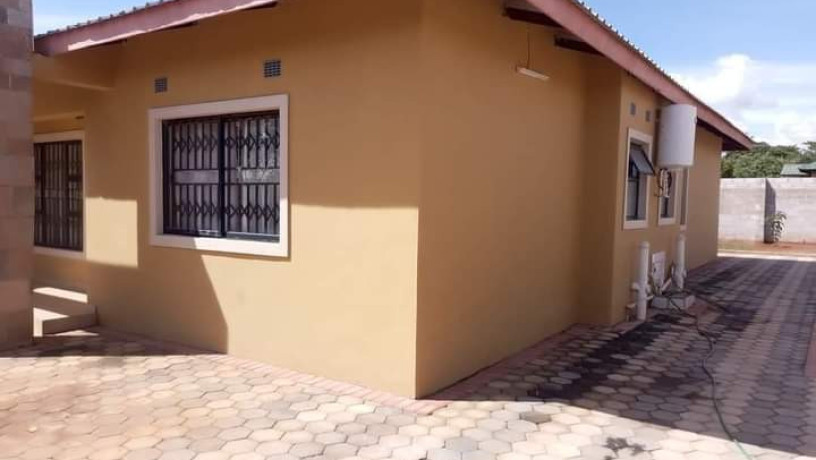 3-bedroom-flat-for-rent-in-chalala-big-9