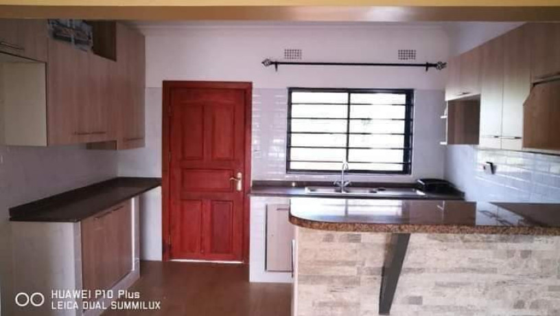 3-bedroom-flat-for-rent-in-chalala-big-8