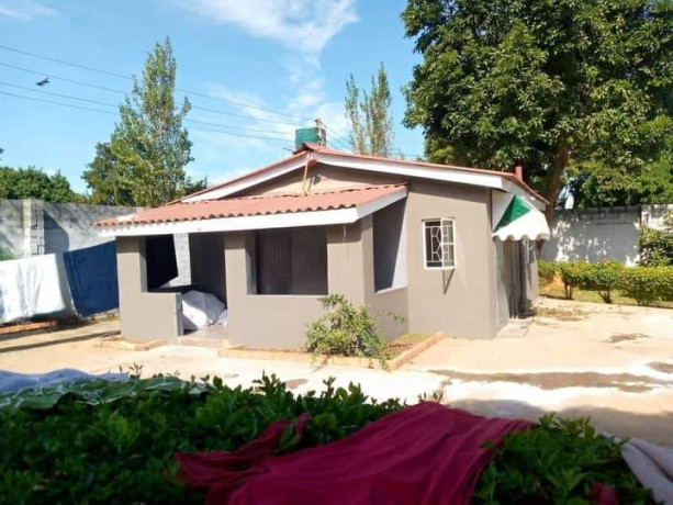 4-bedroom-family-house-and-1-bedroom-cottage-for-rent-in-makeni-bonaventure-big-3